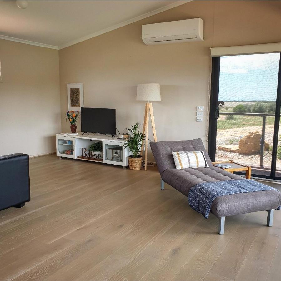 Still Earth Port Pirie Exterior photo